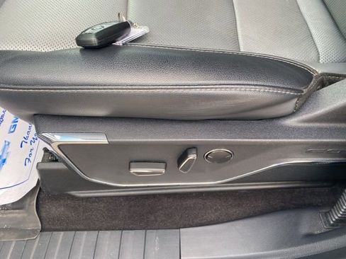 Used 2021 Ford F150 Lariat w/ Equipment Group 502A High image 18