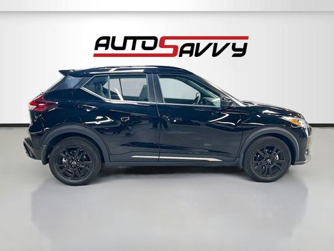 Used 2024 Nissan Kicks SR w/ SR Premium Package image 8
