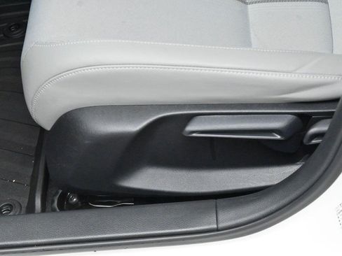 Used 2025 Honda Civic Sport image 13