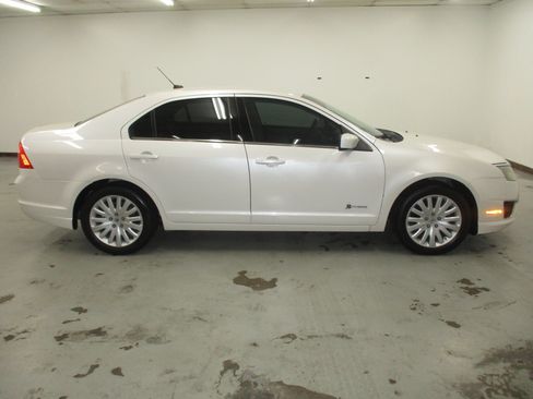 Used 2010 Ford Fusion Hybrid FWD image 11