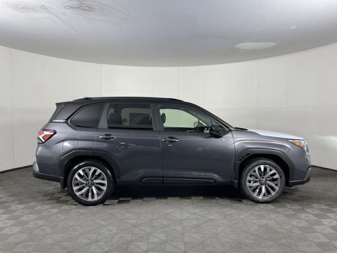 New 2025 Subaru Forester Touring image 5