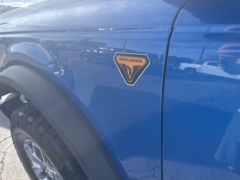 Used 2023 Ford Bronco Badlands image 12