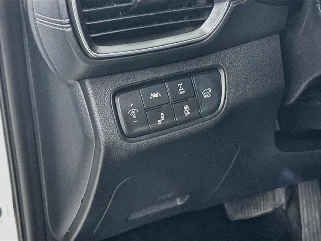 Used 2020 Hyundai Santa Fe SEL AWD/4WD image 16