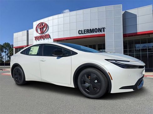 New 2026 Toyota Prius Plug-In Hybrid image 1