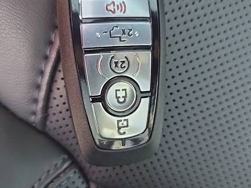 New 2025 Ford F250 Platinum image 44