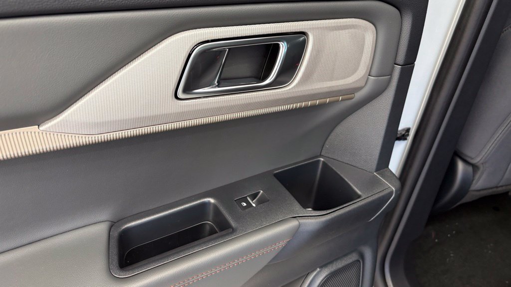 New 2026 Ford Explorer Active AWD/4WD image 25