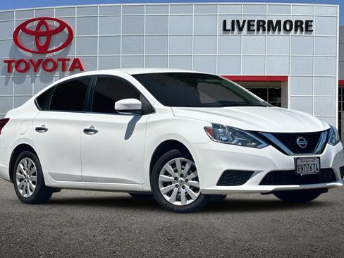 Used 2019 Nissan Sentra S FWD image 2