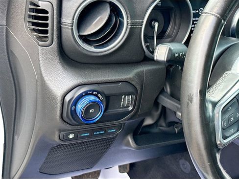 Used 2023 Jeep Wrangler Unlimited Sahara w/ Cold Weather Group AWD/4WD image 11