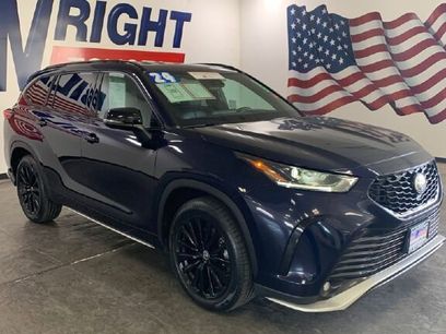 Certified 2024 Toyota Highlander LE