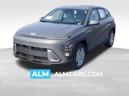 Used 2026 Hyundai Kona SE FWD image 1