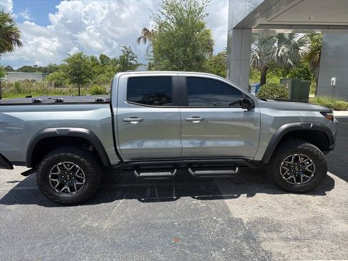 Used 2024 Chevrolet Colorado ZR2 w/ ZR2 Convenience Package III AWD/4WD image 3