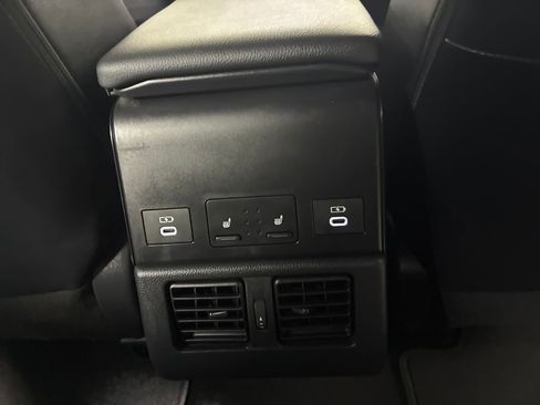 Certified 2023 Subaru Solterra AWD image 27