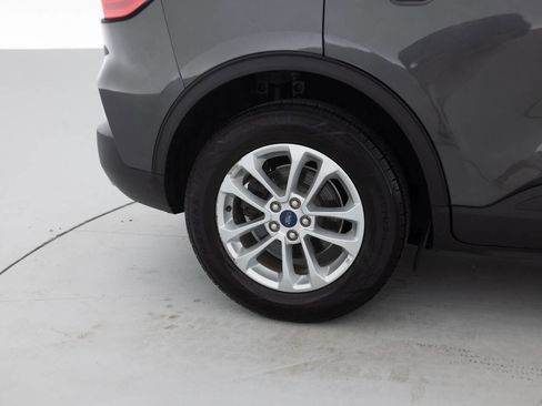 Used 2020 Ford Escape SE FWD image 21