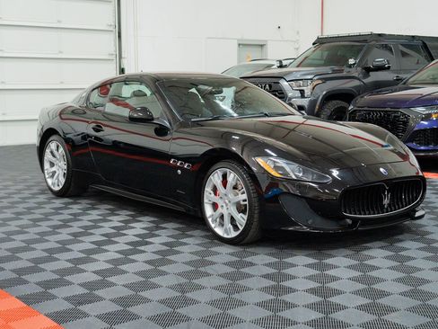 Used 2014 Maserati GranTurismo Sport RWD image 11