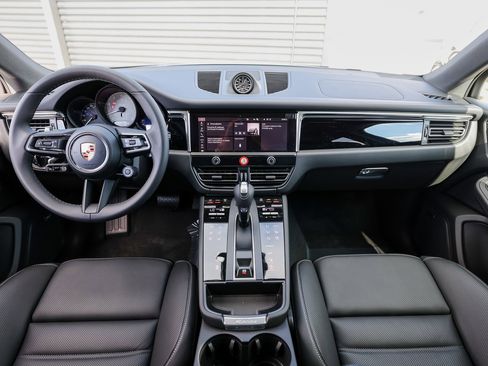 New 2025 Porsche Macan S image 24