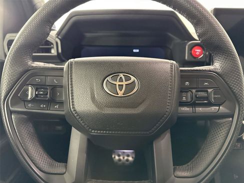 Used 2024 Toyota Tacoma TRD Pro image 17