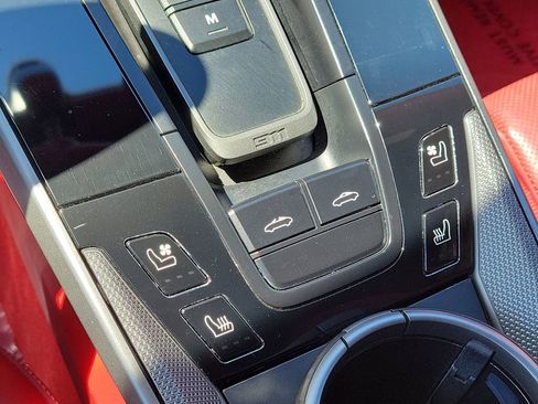 Certified 2021 Porsche 911 Targa 4S image 35