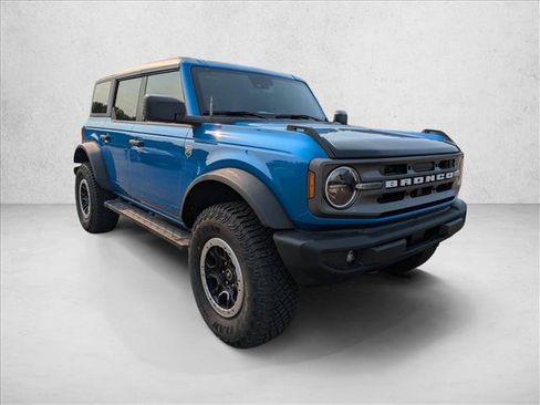 Used 2023 Ford Bronco Big Bend w/ Sasquatch Package AWD/4WD image 3