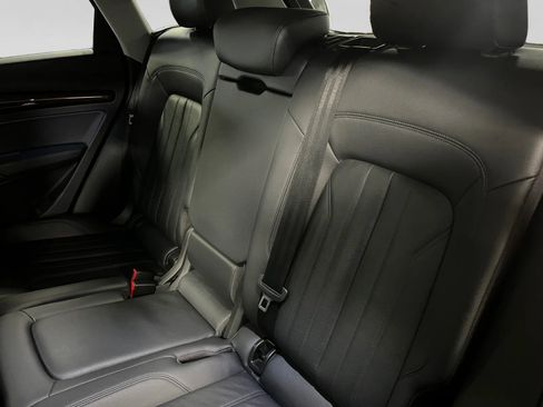 Used 2018 Audi Q5 2.0T Premium Plus w/ Premium Plus Package image 22