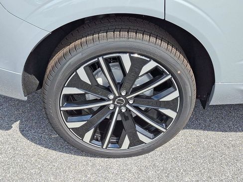 New 2026 Volvo XC60 B5 Ultra w/ Protection Package Premier image 5