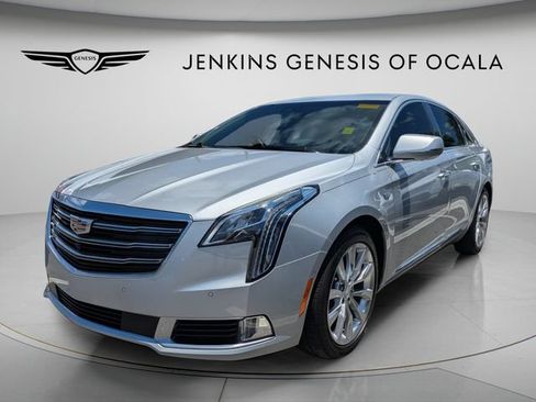 Used 2018 Cadillac XTS Luxury w/ Driver Awareness Package FWD image 3