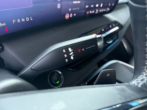 Used 2025 Buick Enclave Sport Touring image 26