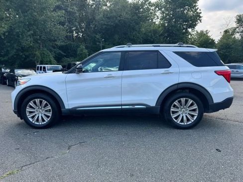 Used 2020 Ford Explorer Limited AWD/4WD image 2