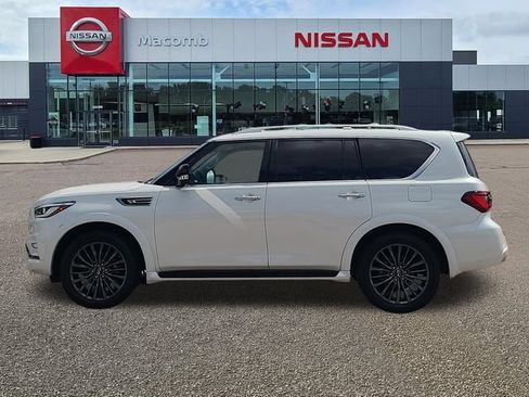 Used 2023 INFINITI QX80 Premium Select w/ Cargo Package AWD/4WD image 4
