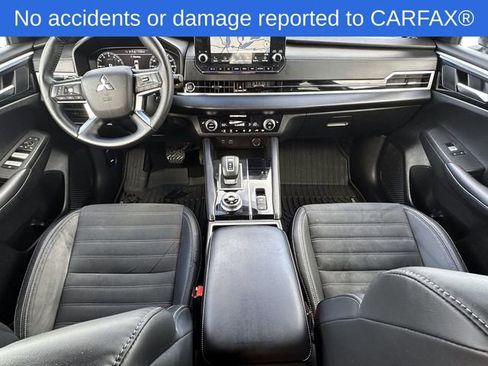 Used 2023 Mitsubishi Outlander SE Black Edition image 16