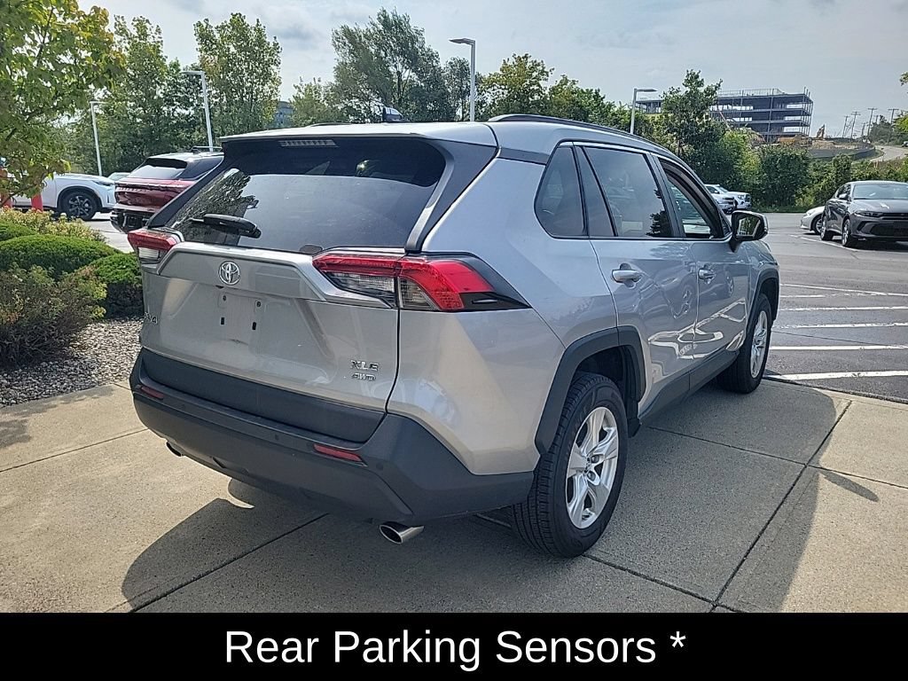Used 2019 Toyota RAV4 XLE w/ Convenience Package AWD/4WD image 3