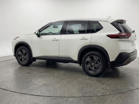 Used 2025 Nissan Rogue SV AWD/4WD image 6