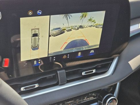 Used 2025 Chevrolet Equinox LT w/ Safety and Technology Package image 20