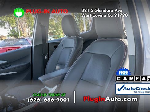 Used 2019 Chevrolet Bolt Premier w/ Infotainment Package image 7