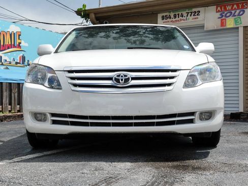 Used 2007 Toyota Avalon Touring FWD image 3