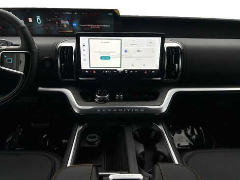 New 2025 Ford Expedition Tremor image 12