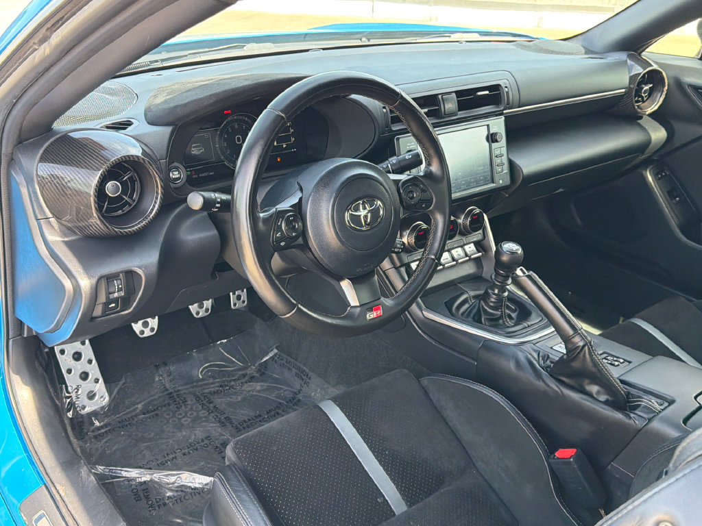 Used 2023 Toyota GR86 Premium w/ ALL Weather Mat Package (TMS) RWD image 13