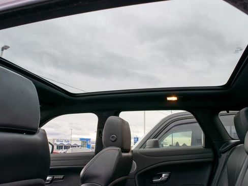 Used 2018 Land Rover Range Rover Evoque HSE Dynamic image 17