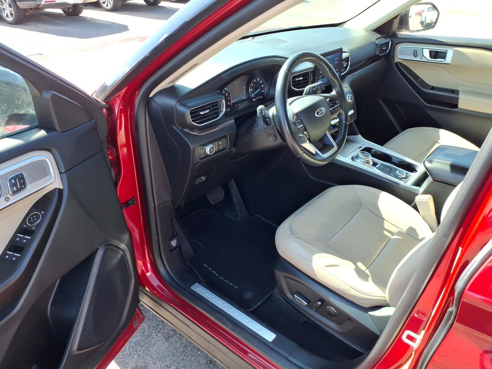 Used 2020 Ford Explorer Limited AWD/4WD image 10