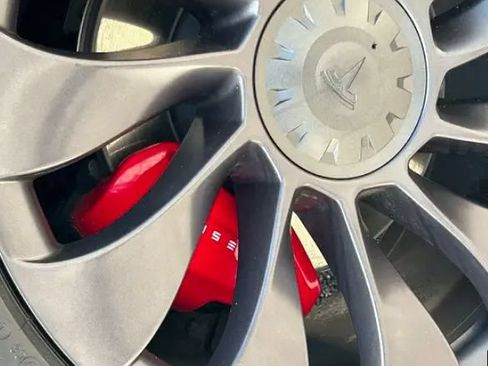 Used 2021 Tesla Model Y Performance AWD/4WD image 32
