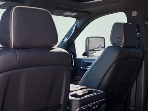 New 2026 GMC Sierra 3500 Denali Ultimate image 19