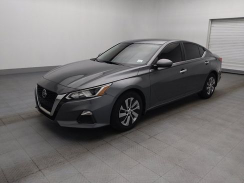 Used 2020 Nissan Altima 2.5 S FWD image 2