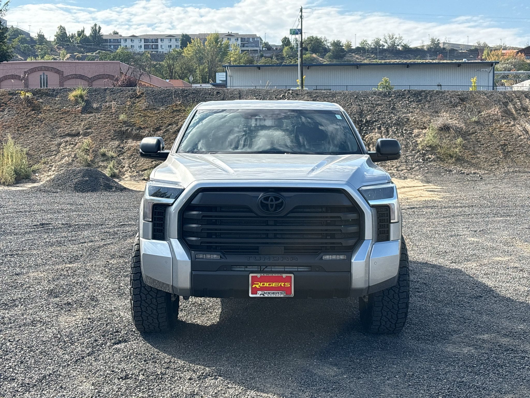 Used 2026 Toyota Tundra SR5 w/ SR5 Premium Package AWD/4WD image 2