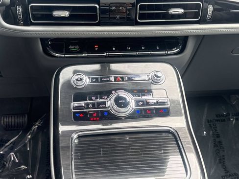 Certified 2023 Lincoln Nautilus Reserve AWD/4WD image 23