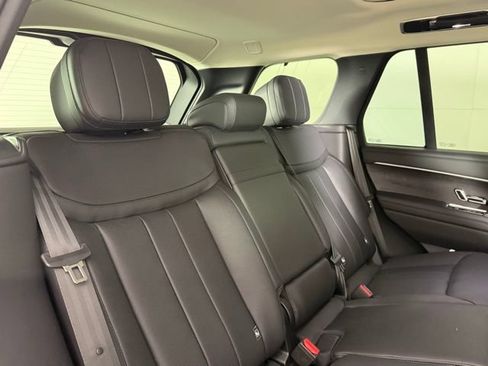New 2025 Land Rover Range Rover SE AWD/4WD image 29