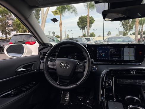 Used 2021 Toyota Mirai w/ Advanced Technology Package RWD image 21