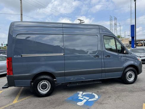 Used 2019 Mercedes-Benz Sprinter 144 image 4