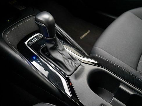 Certified 2024 Toyota Corolla SE w/ SE Package image 22