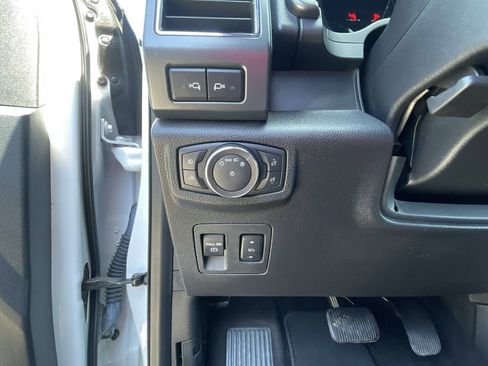 Used 2018 Ford F150 XLT w/ Equipment Group 302A Luxury AWD/4WD image 15