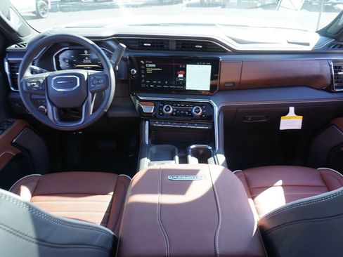 New 2026 GMC Sierra 2500 Denali Ultimate image 12