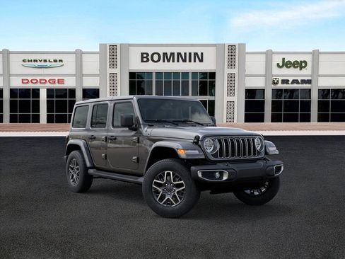 New 2025 Jeep Wrangler Unlimited Sahara AWD/4WD image 5
